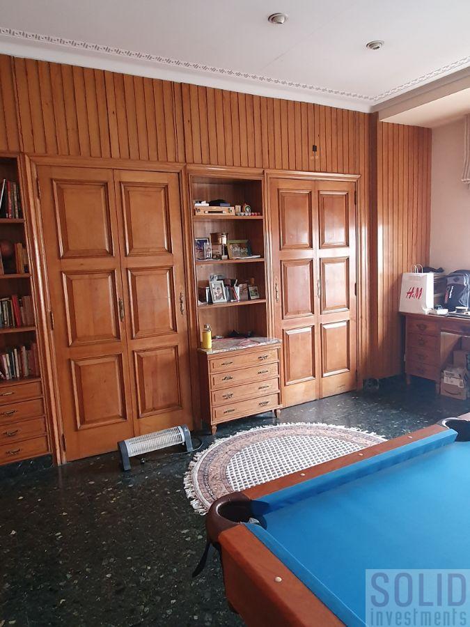 For sale of flat in Valencia