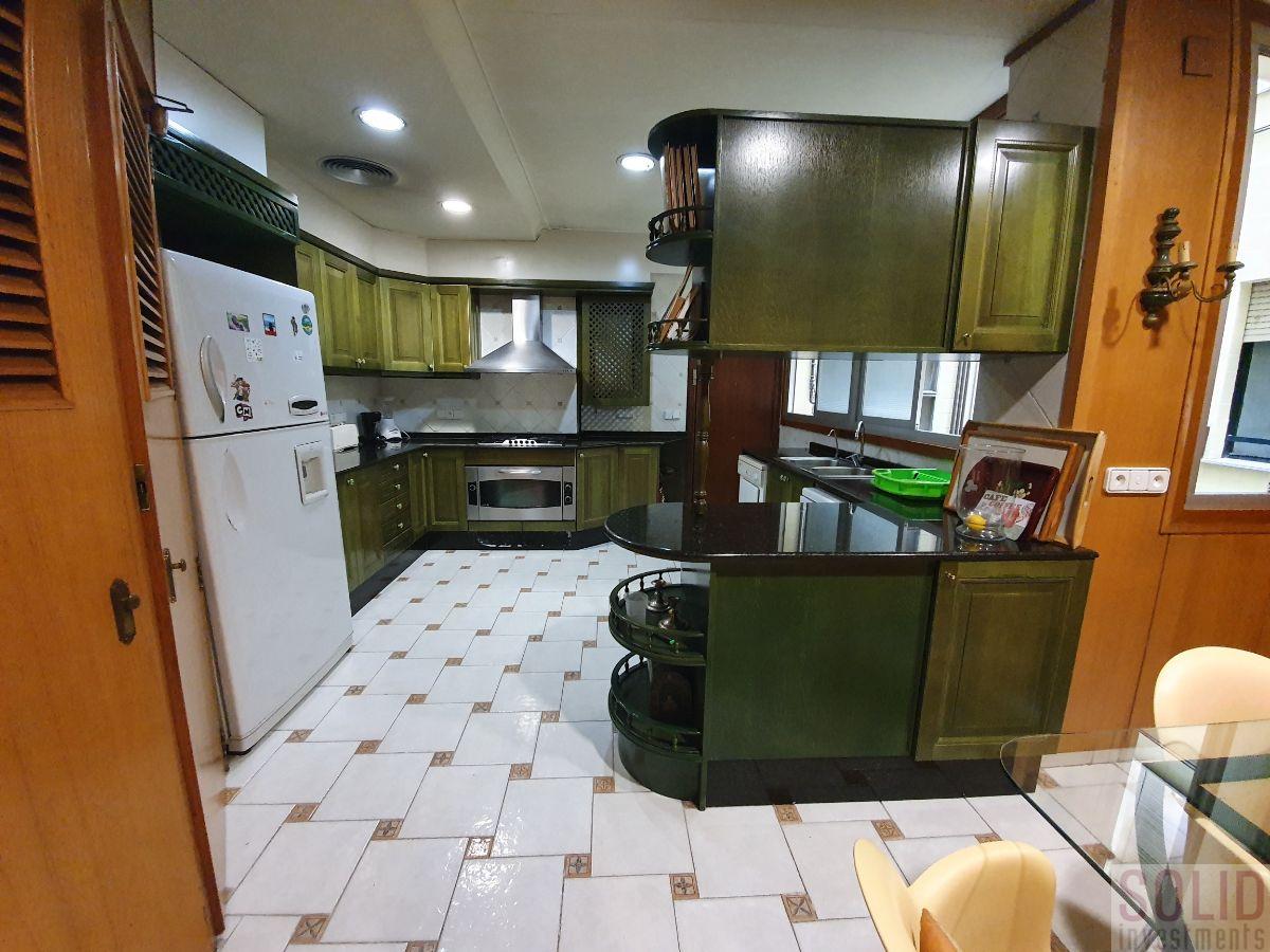 For sale of flat in Valencia