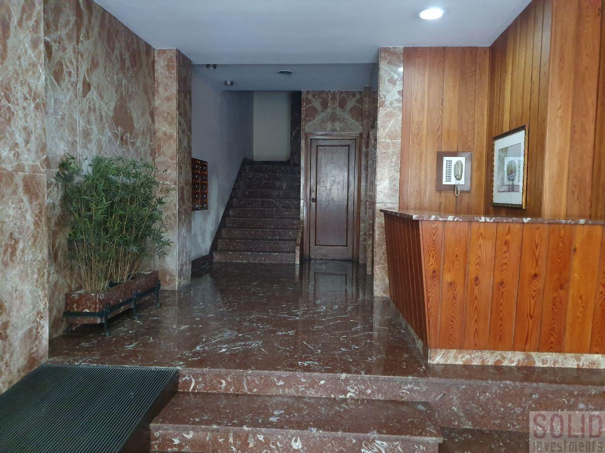For sale of flat in Valencia