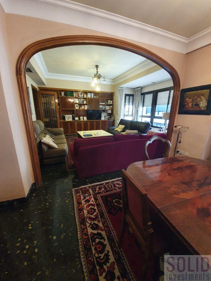 For sale of flat in Valencia