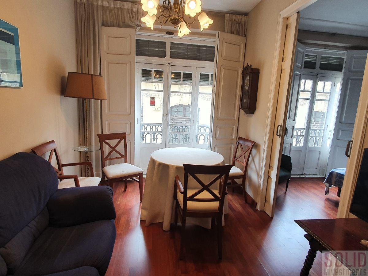 For sale of flat in Valencia
