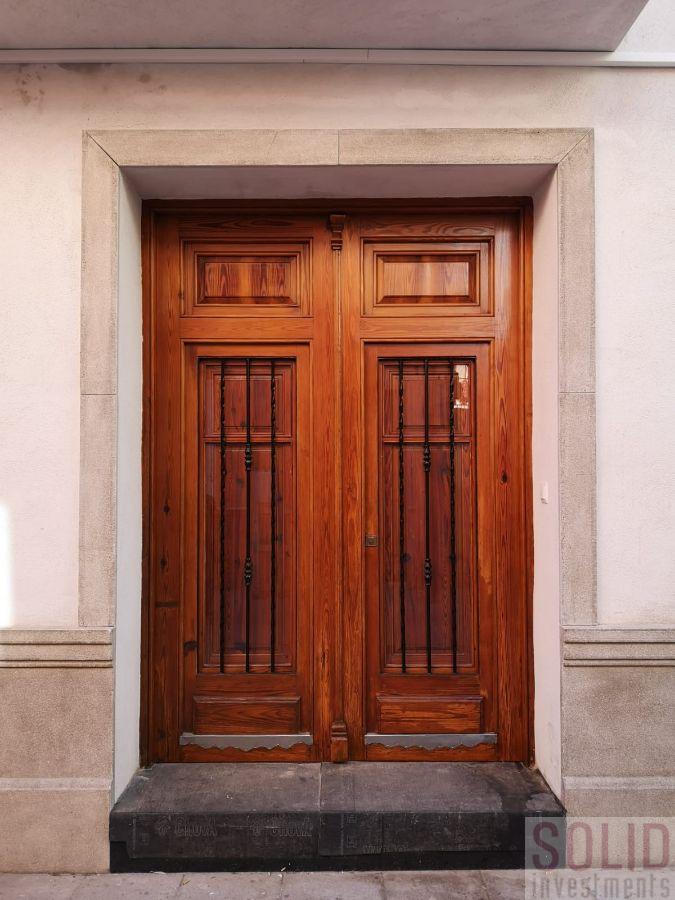 For sale of house in Valencia