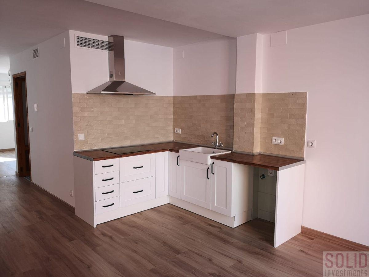 For sale of house in Valencia