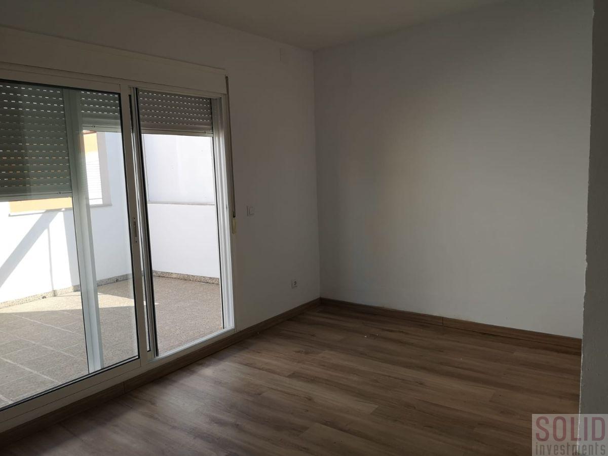 For sale of house in Valencia