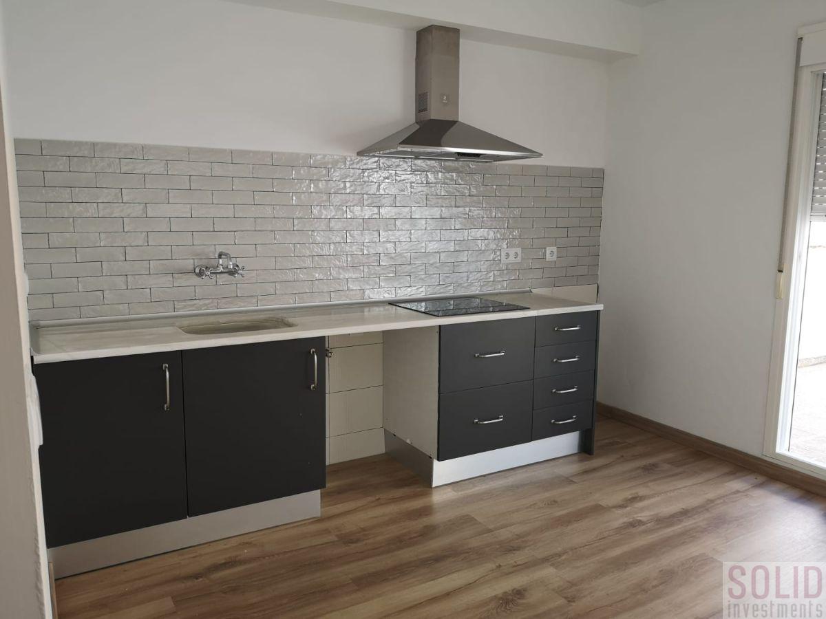 For sale of house in Valencia