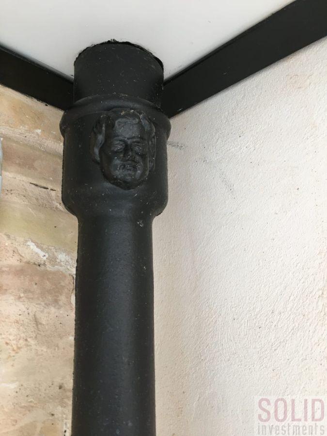For sale of house in Valencia