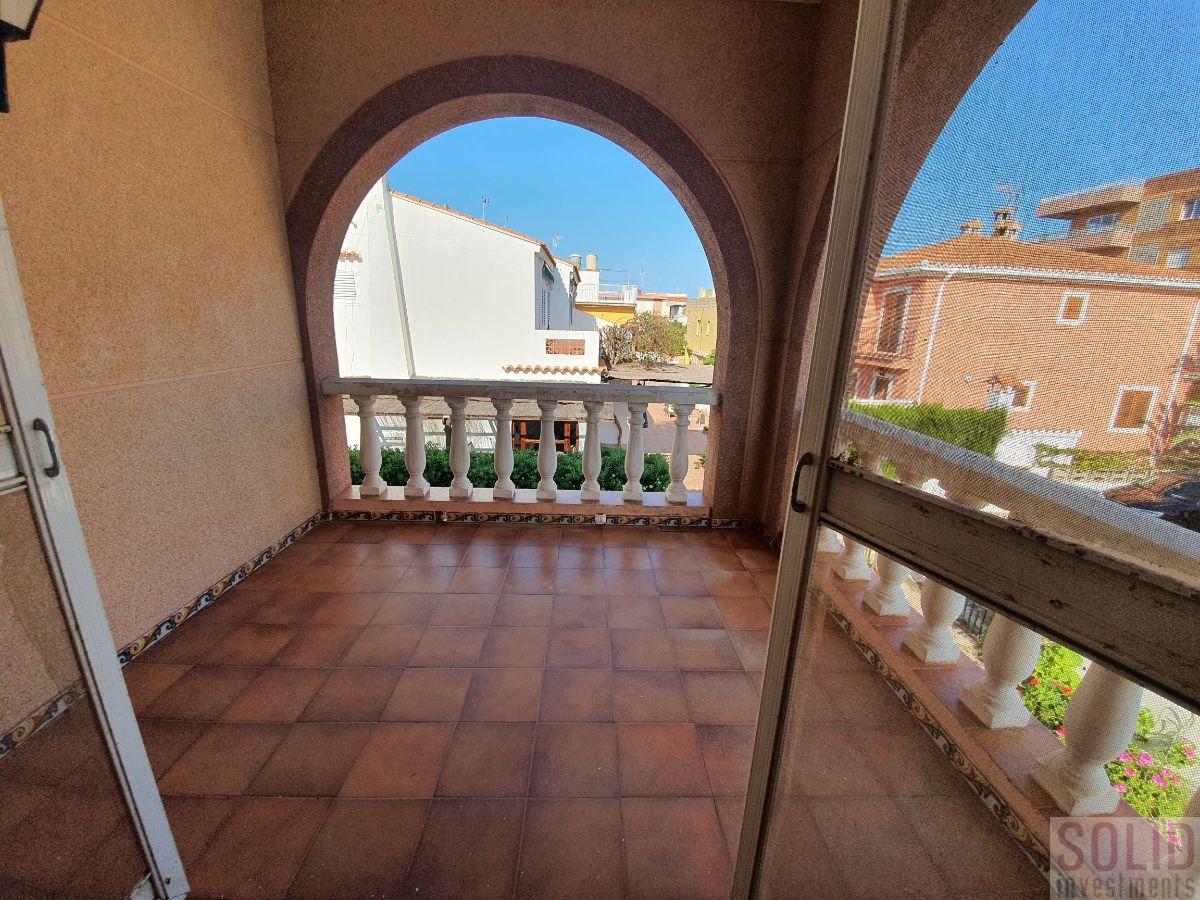 For sale of house in Valencia