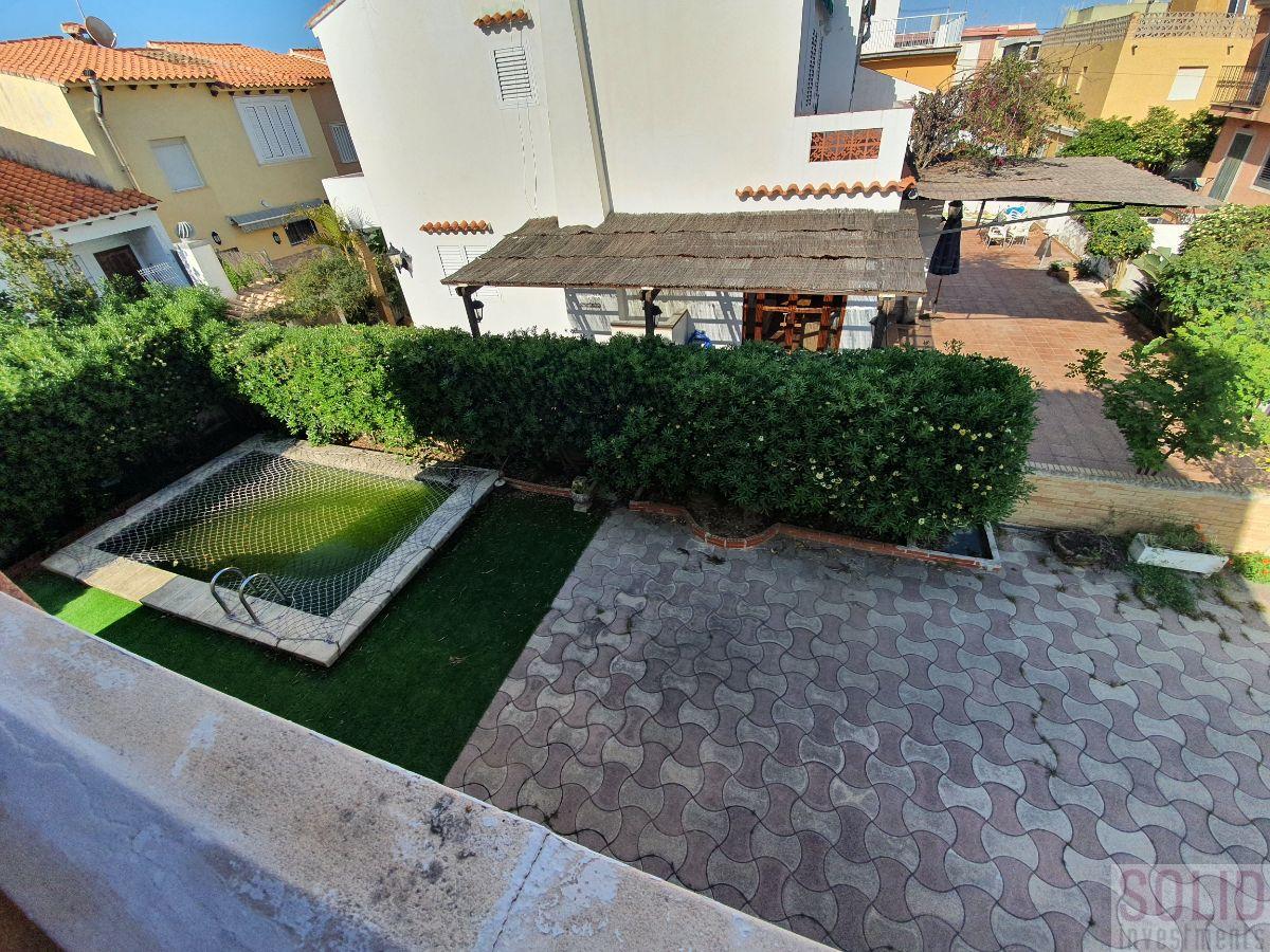 For sale of house in Valencia