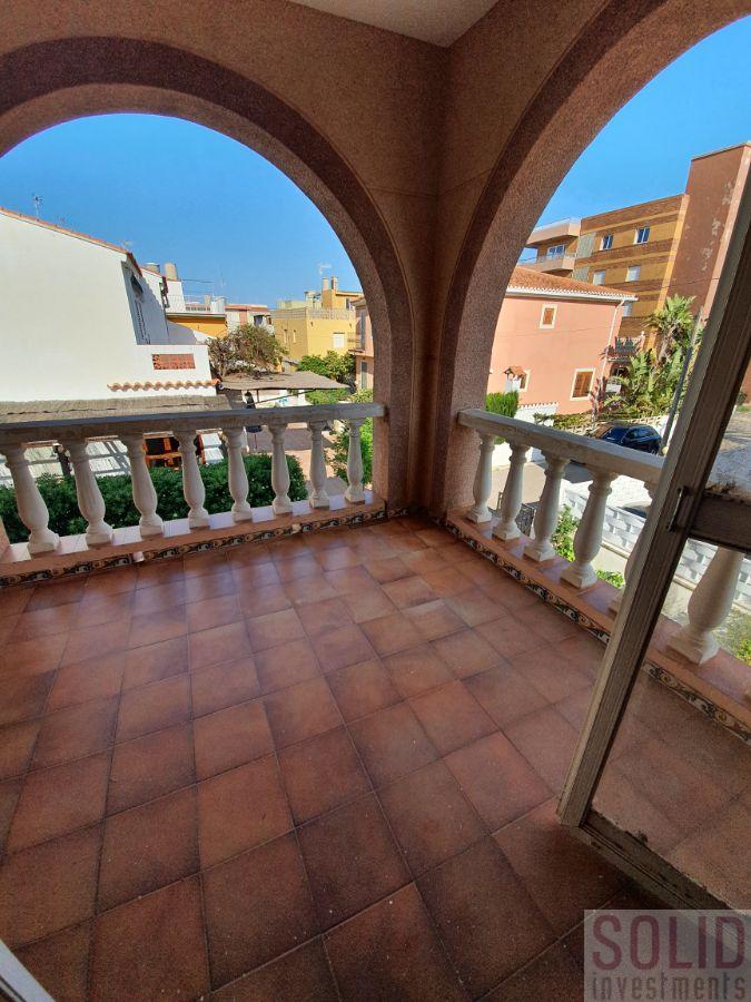 For sale of house in Valencia