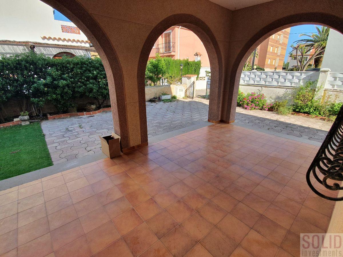 For sale of house in Valencia