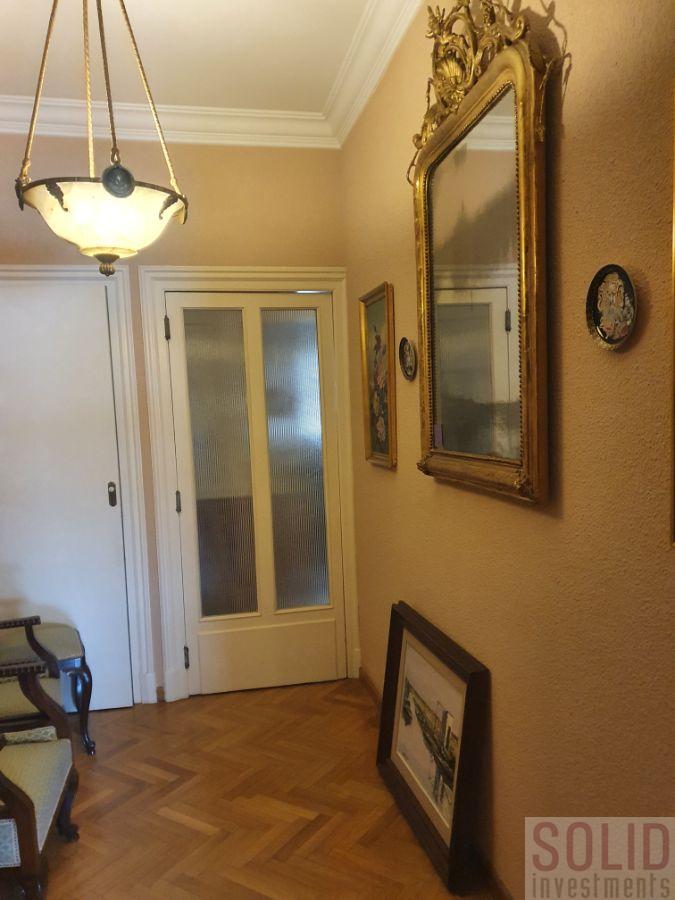 For sale of flat in Valencia