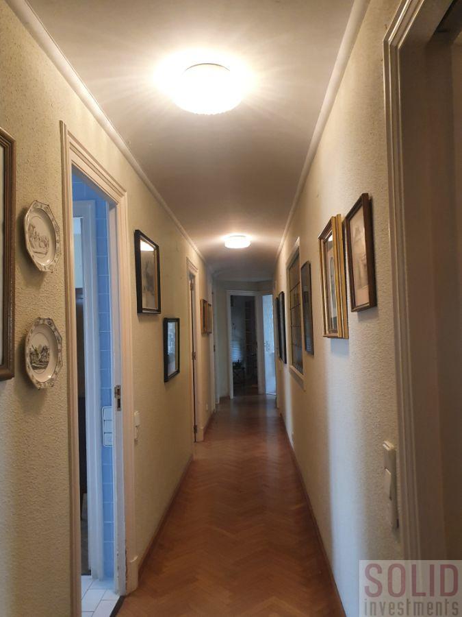 For sale of flat in Valencia