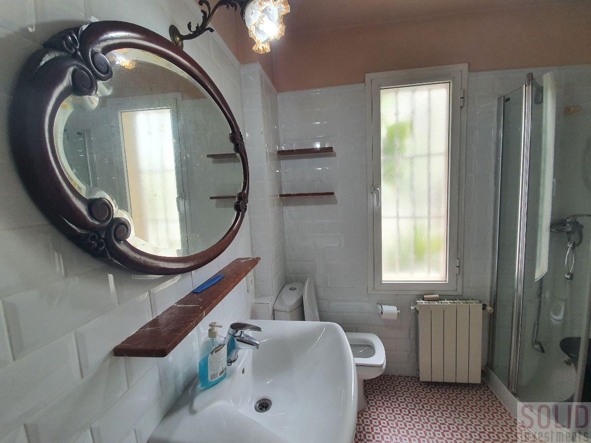 For sale of flat in Valencia