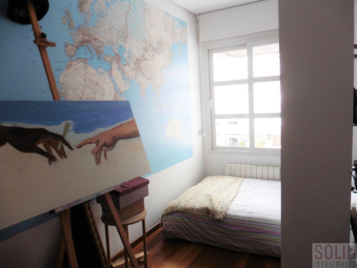 For sale of flat in Valencia