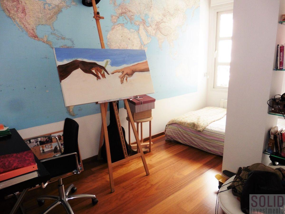 For sale of flat in Valencia