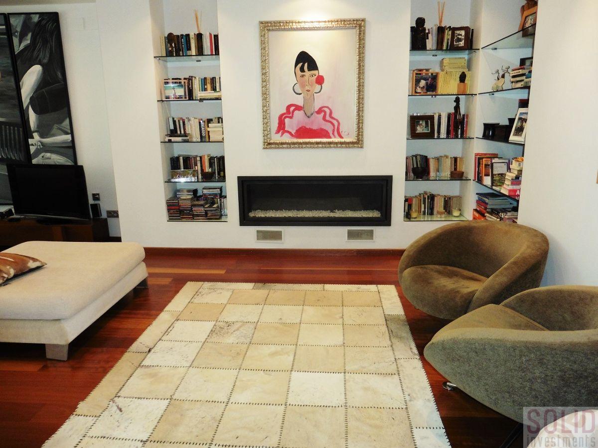 For sale of flat in Valencia