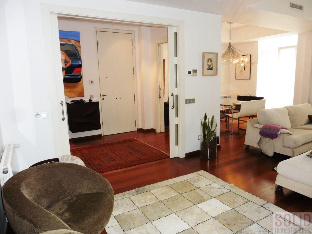 For sale of flat in Valencia