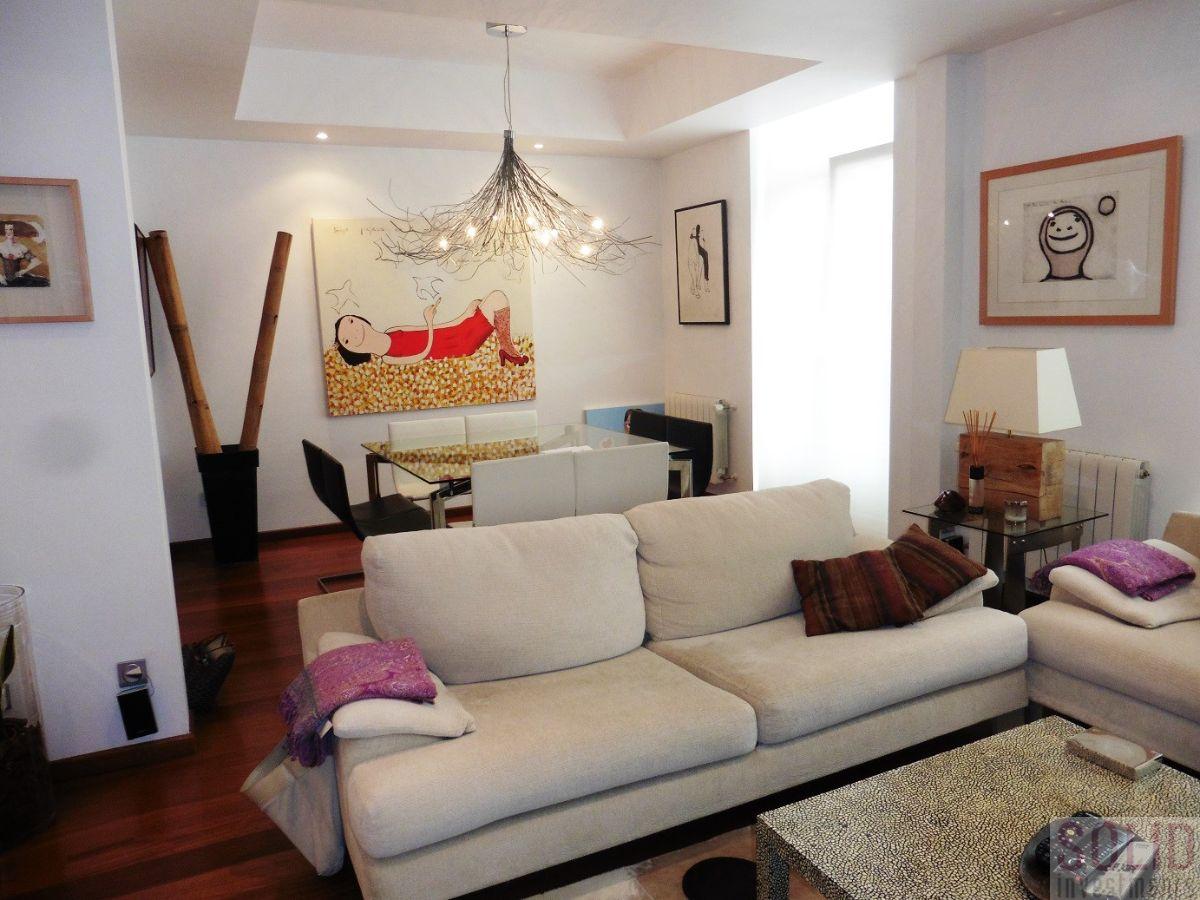 For sale of flat in Valencia
