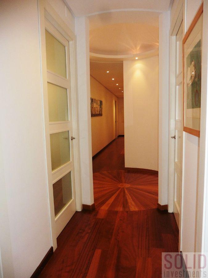 For sale of flat in Valencia