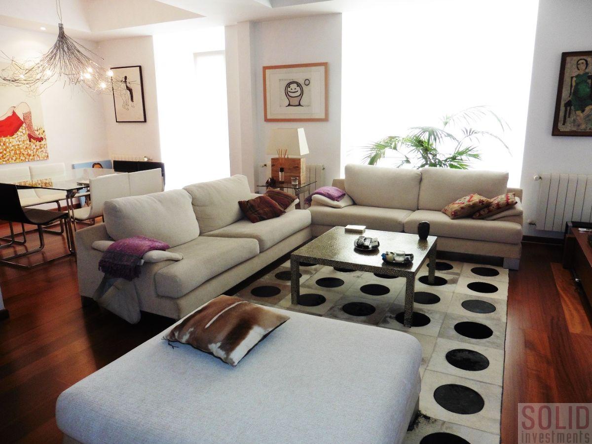 For sale of flat in Valencia