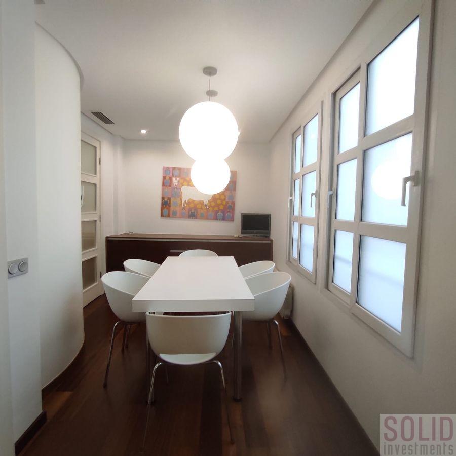 For sale of flat in Valencia