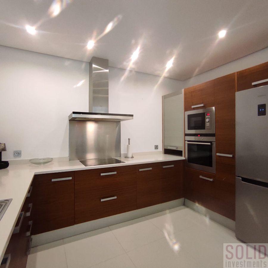 For sale of flat in Valencia