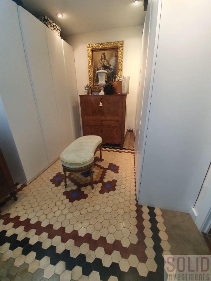For sale of flat in Valencia