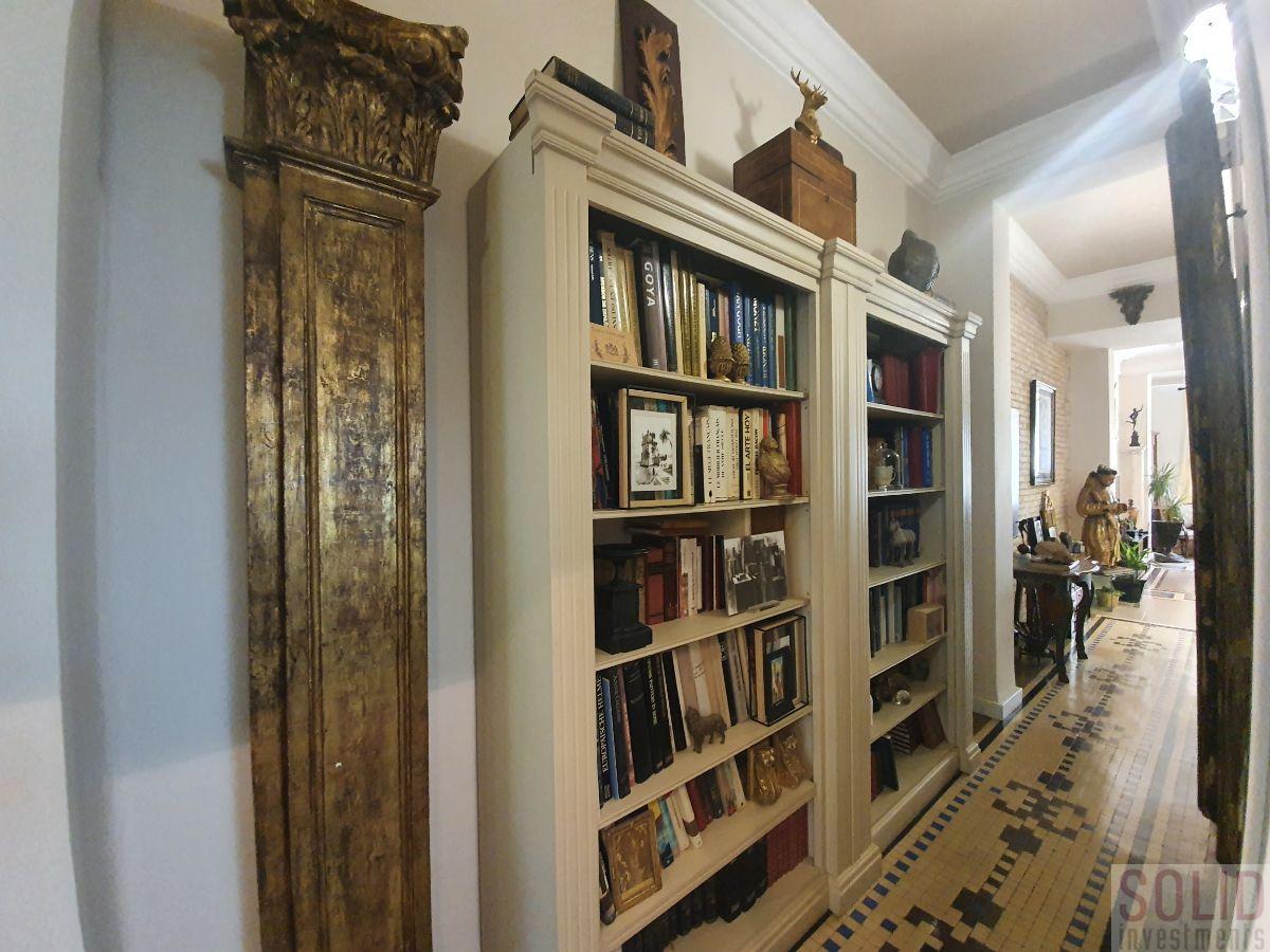 For sale of flat in Valencia