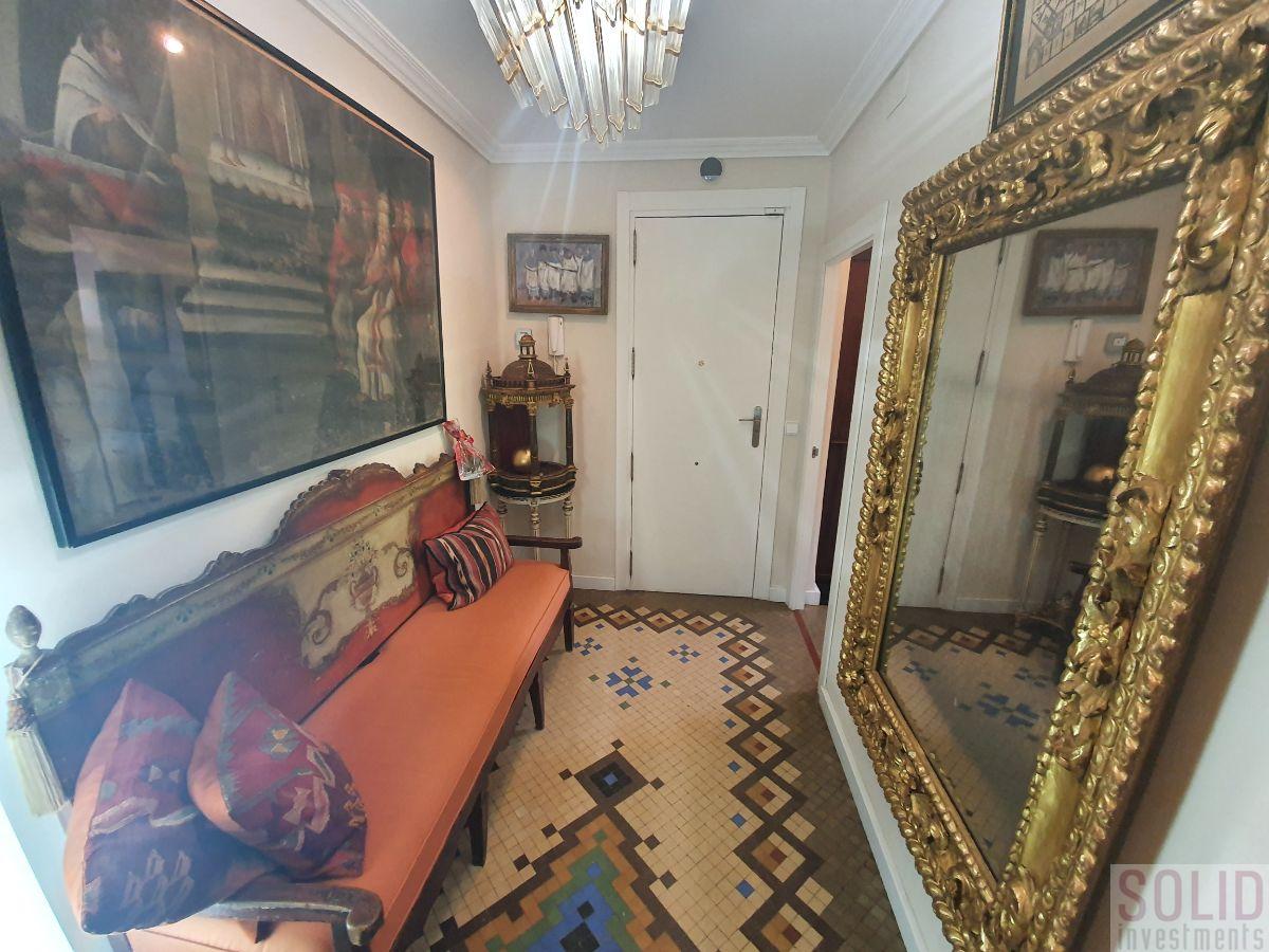 For sale of flat in Valencia