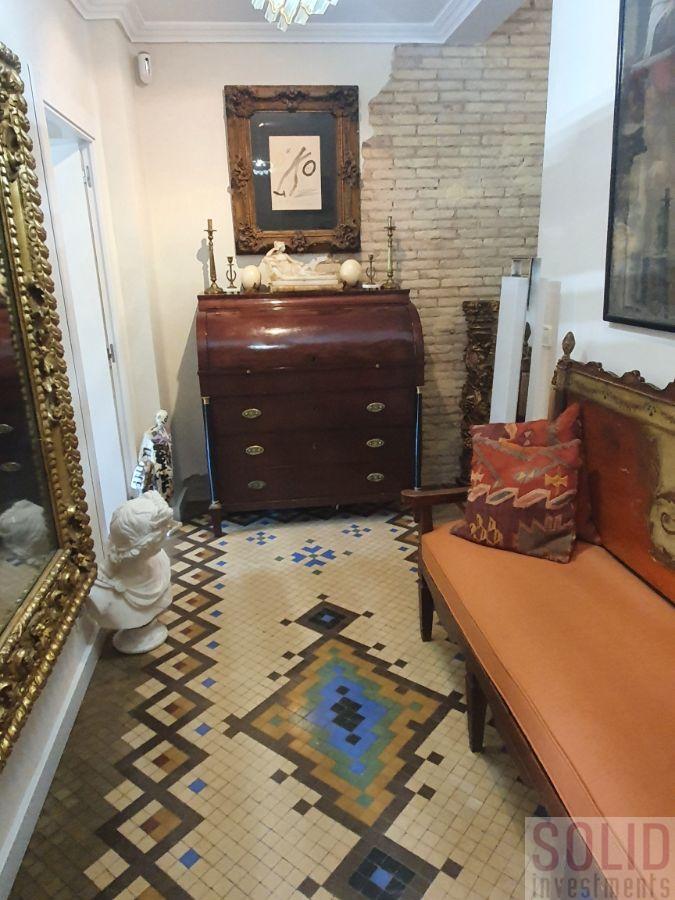 For sale of flat in Valencia