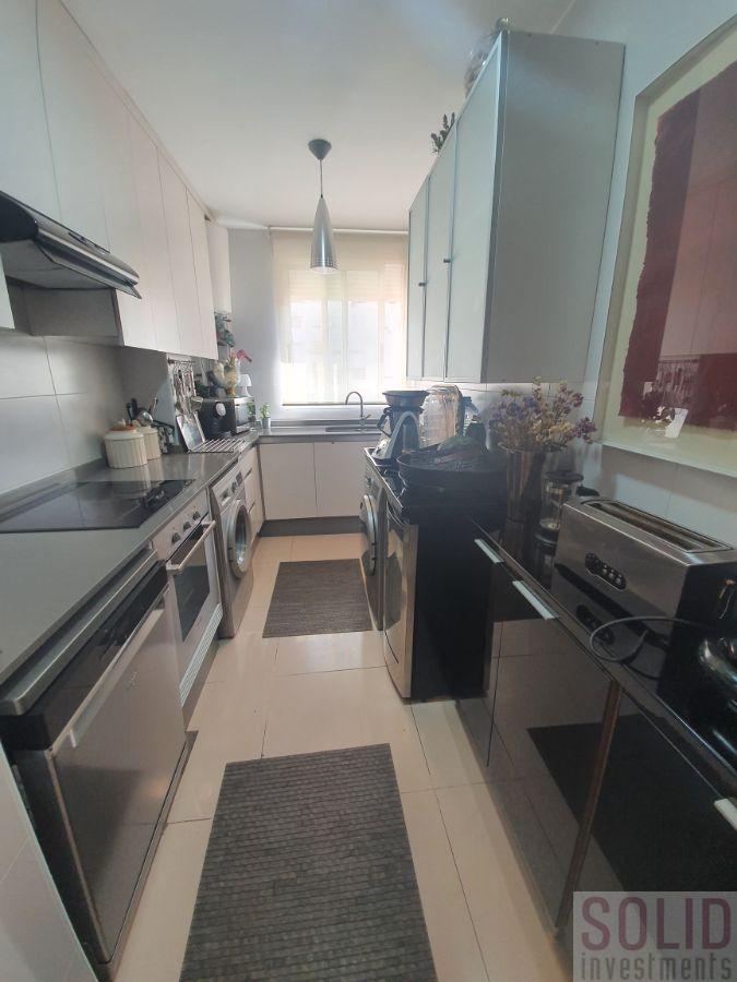 For sale of flat in Valencia