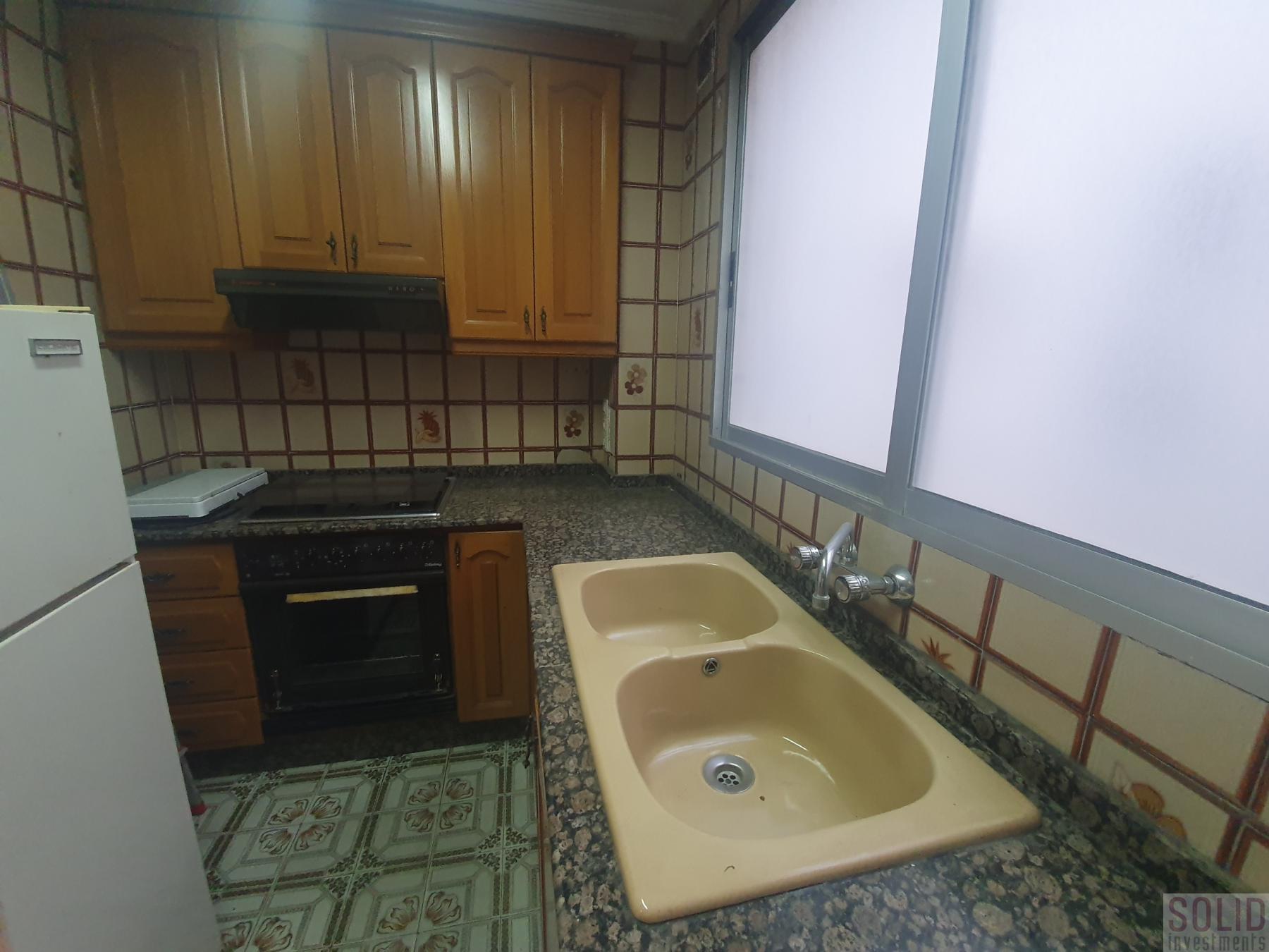 For sale of flat in Valencia