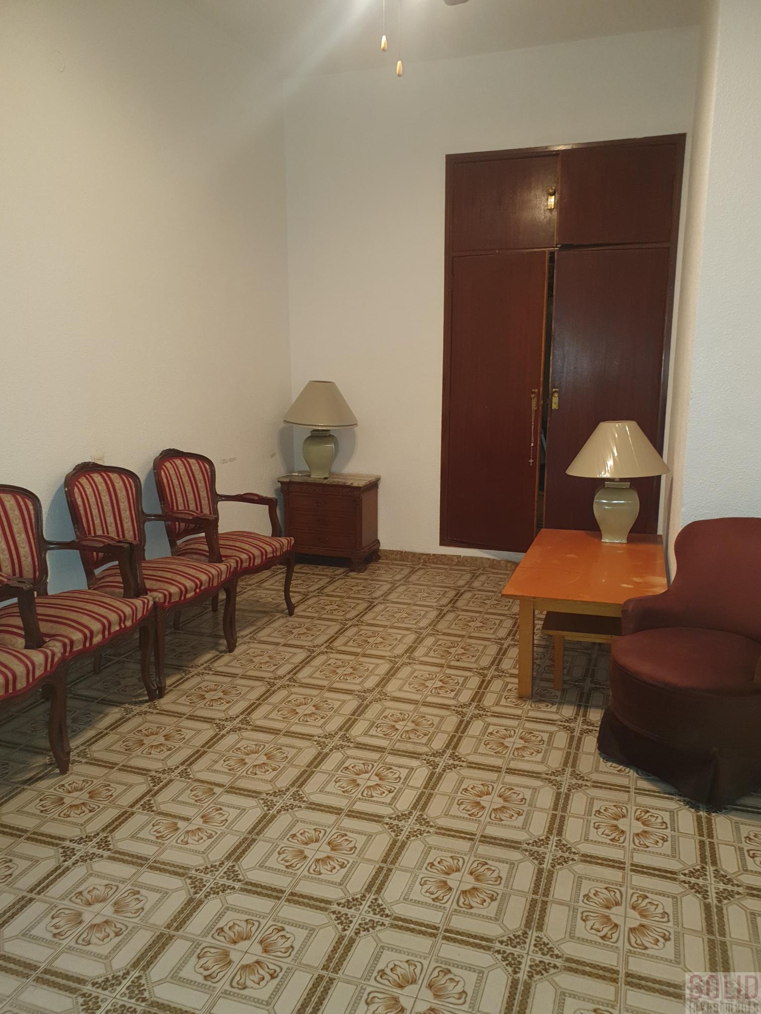 For sale of flat in Valencia