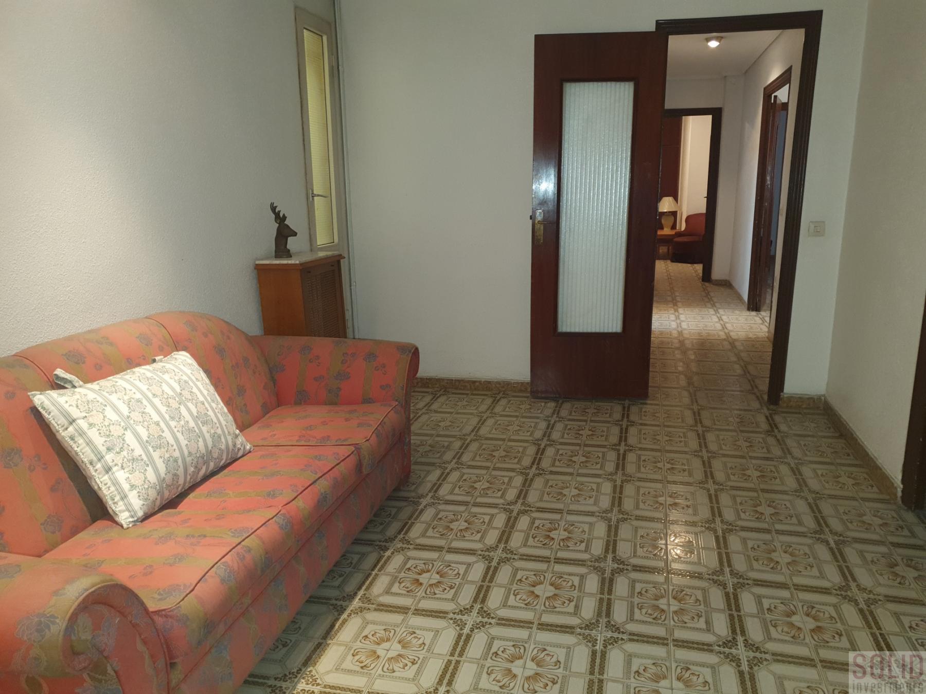For sale of flat in Valencia