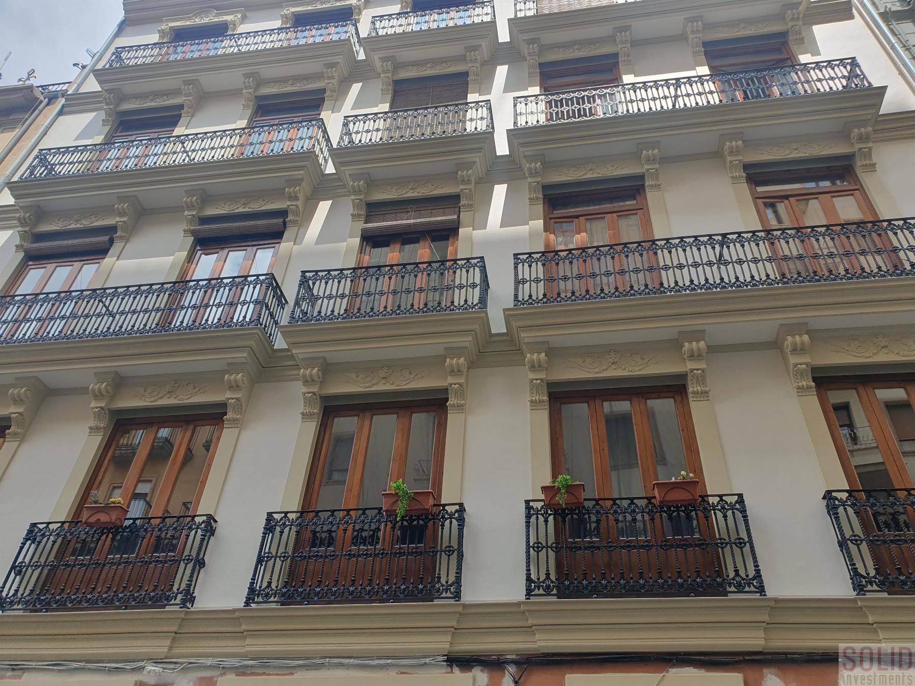 For sale of flat in Valencia