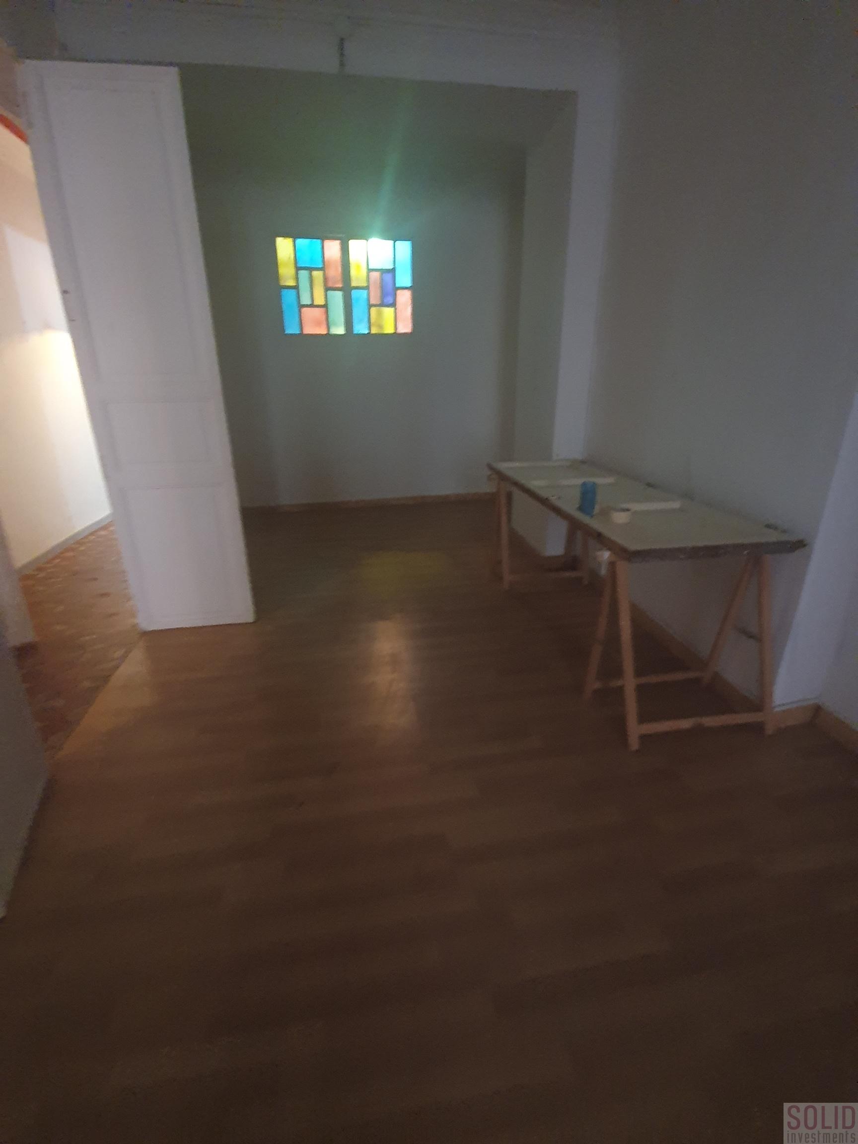 For sale of flat in Valencia