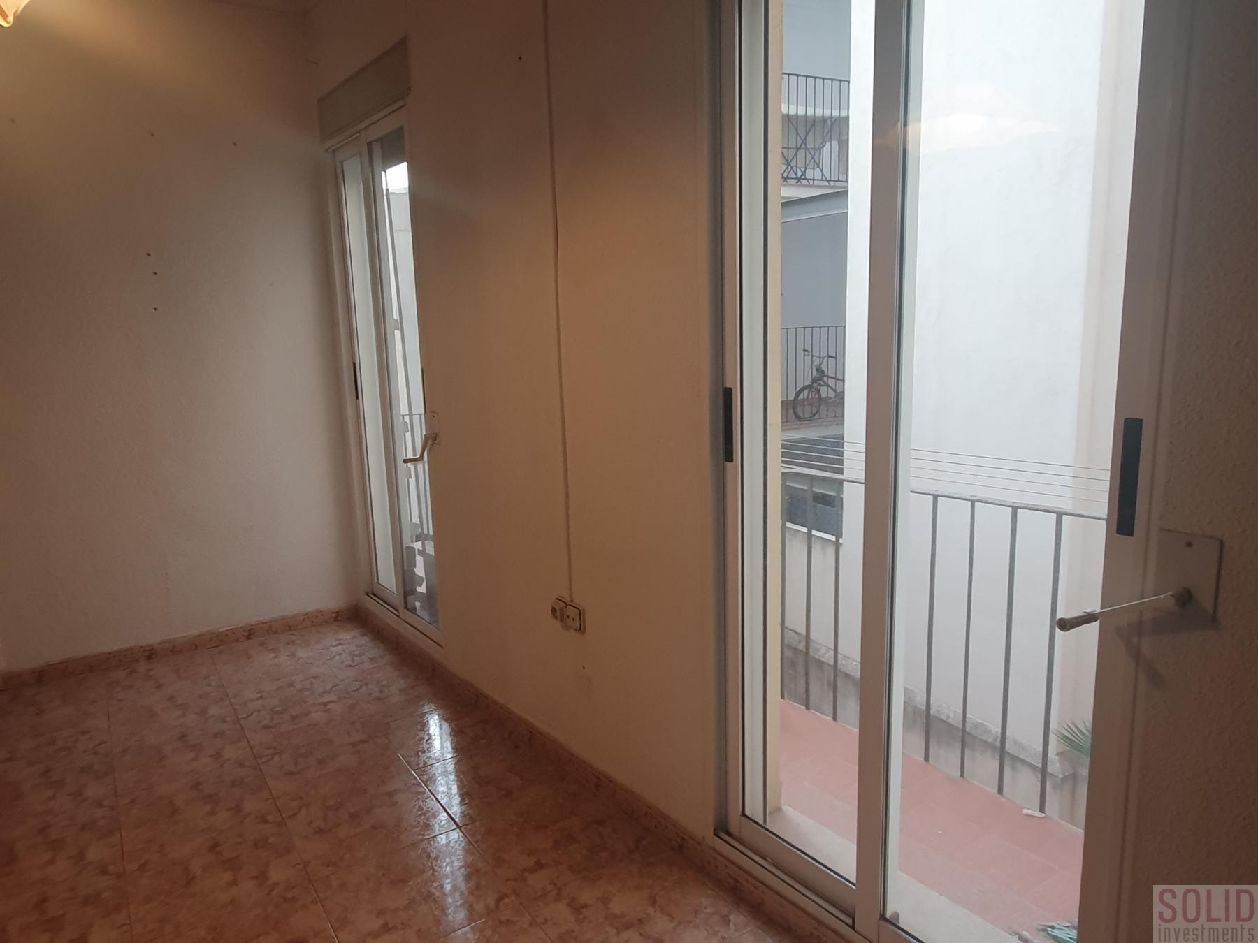 For sale of flat in Valencia