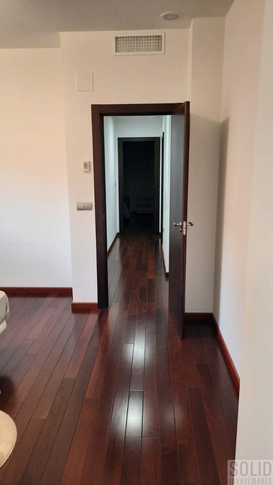 For rent of chalet in Valencia