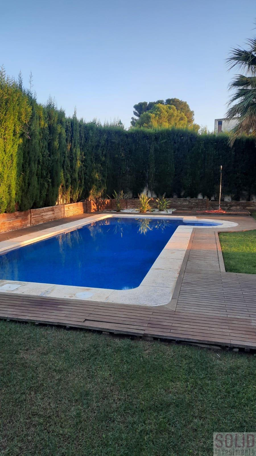 For rent of chalet in Valencia