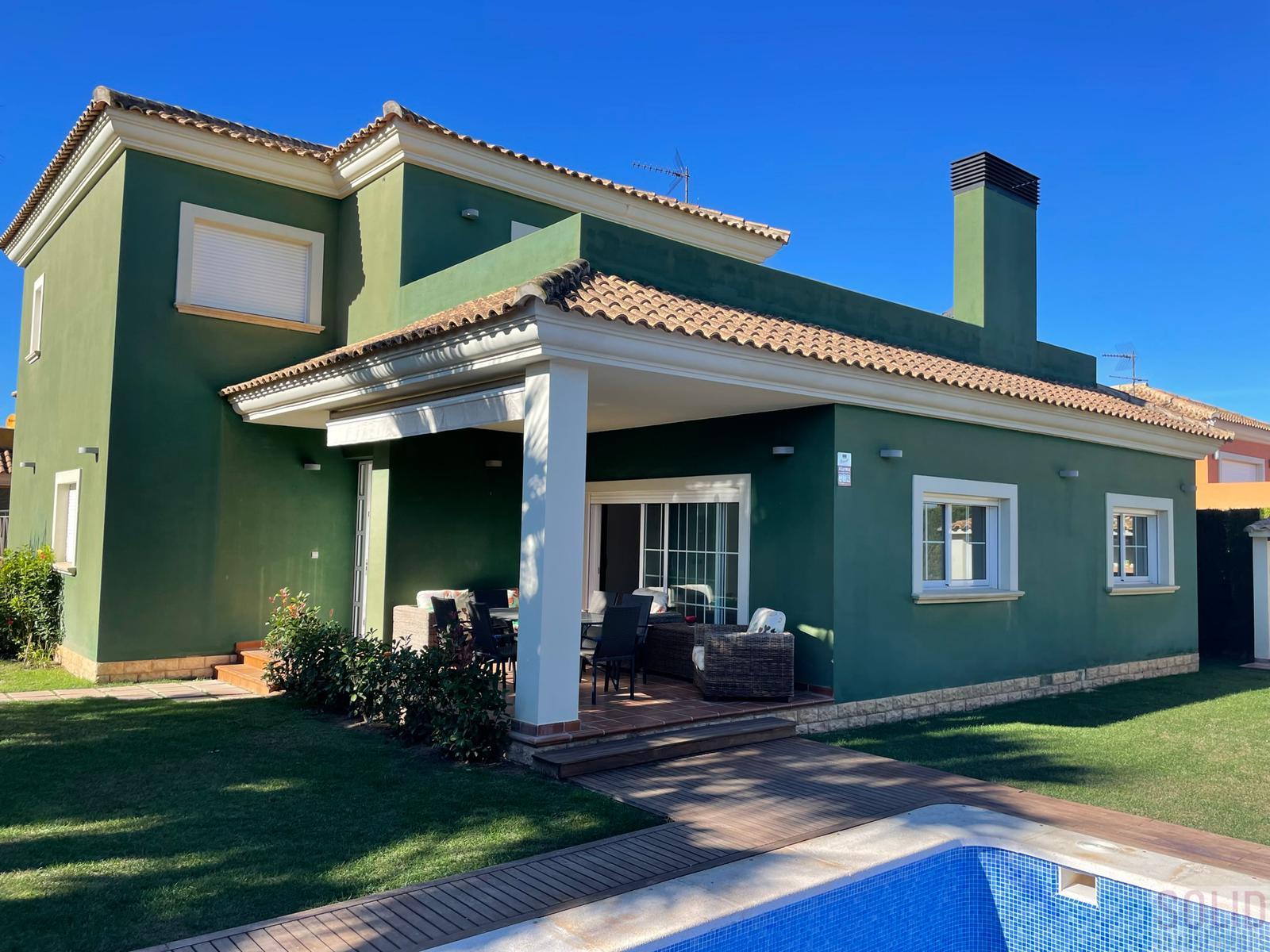 For rent of chalet in Valencia