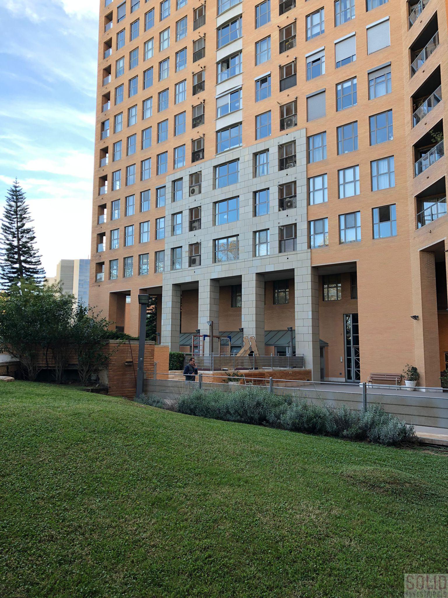 For sale of flat in Valencia