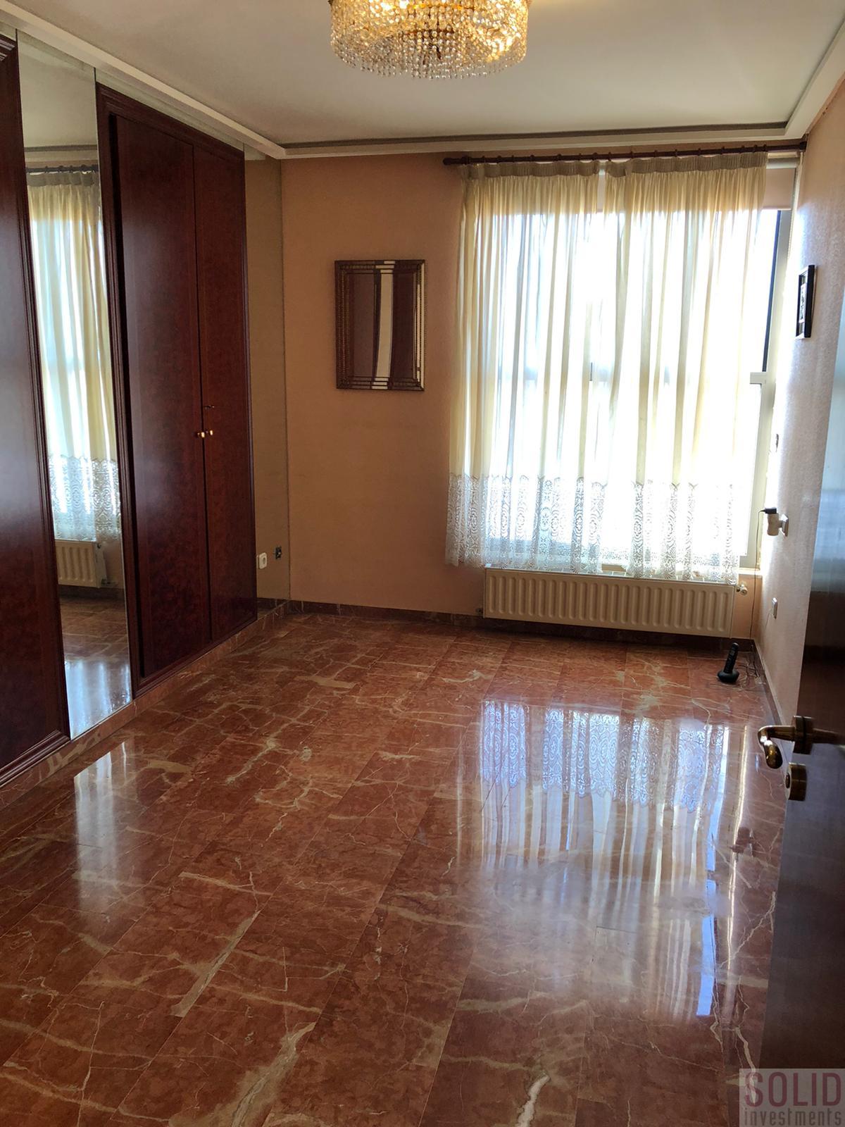 For sale of flat in Valencia