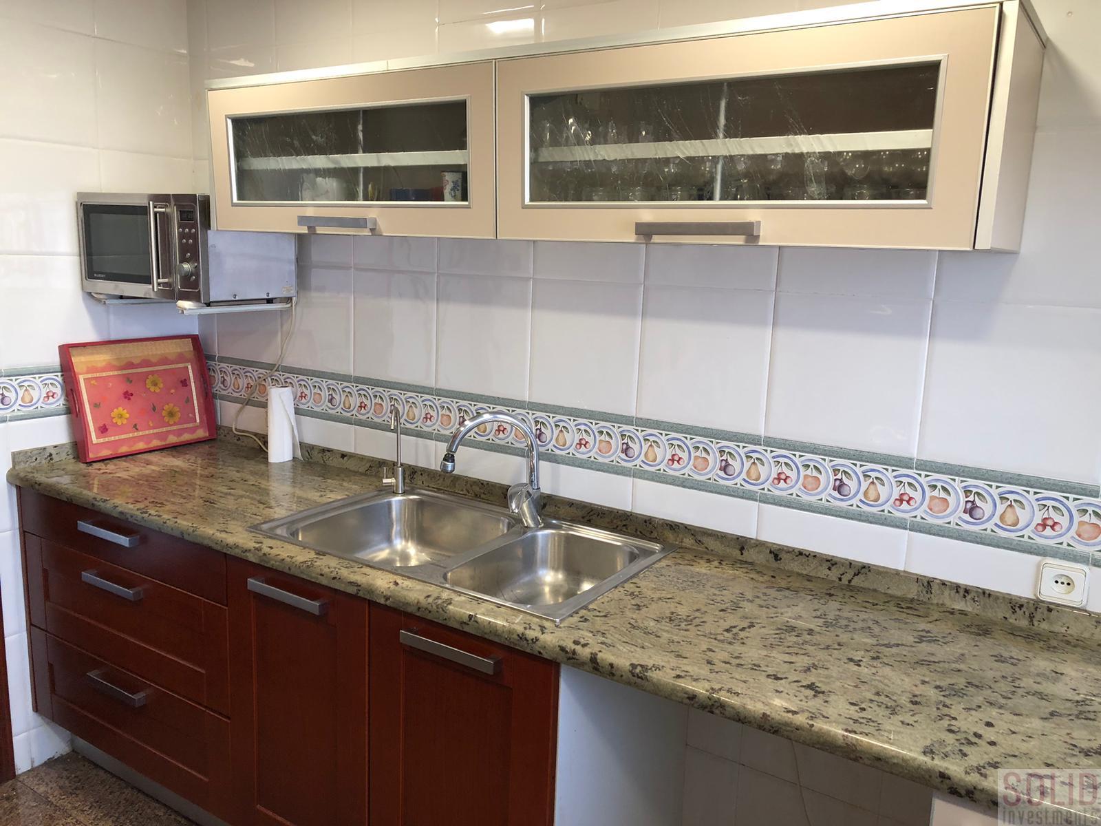 For sale of flat in Valencia