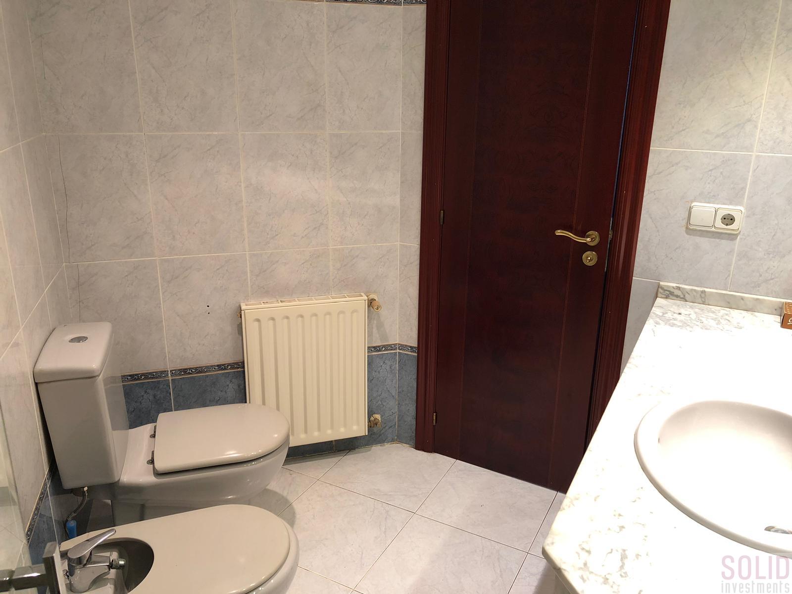 For sale of flat in Valencia