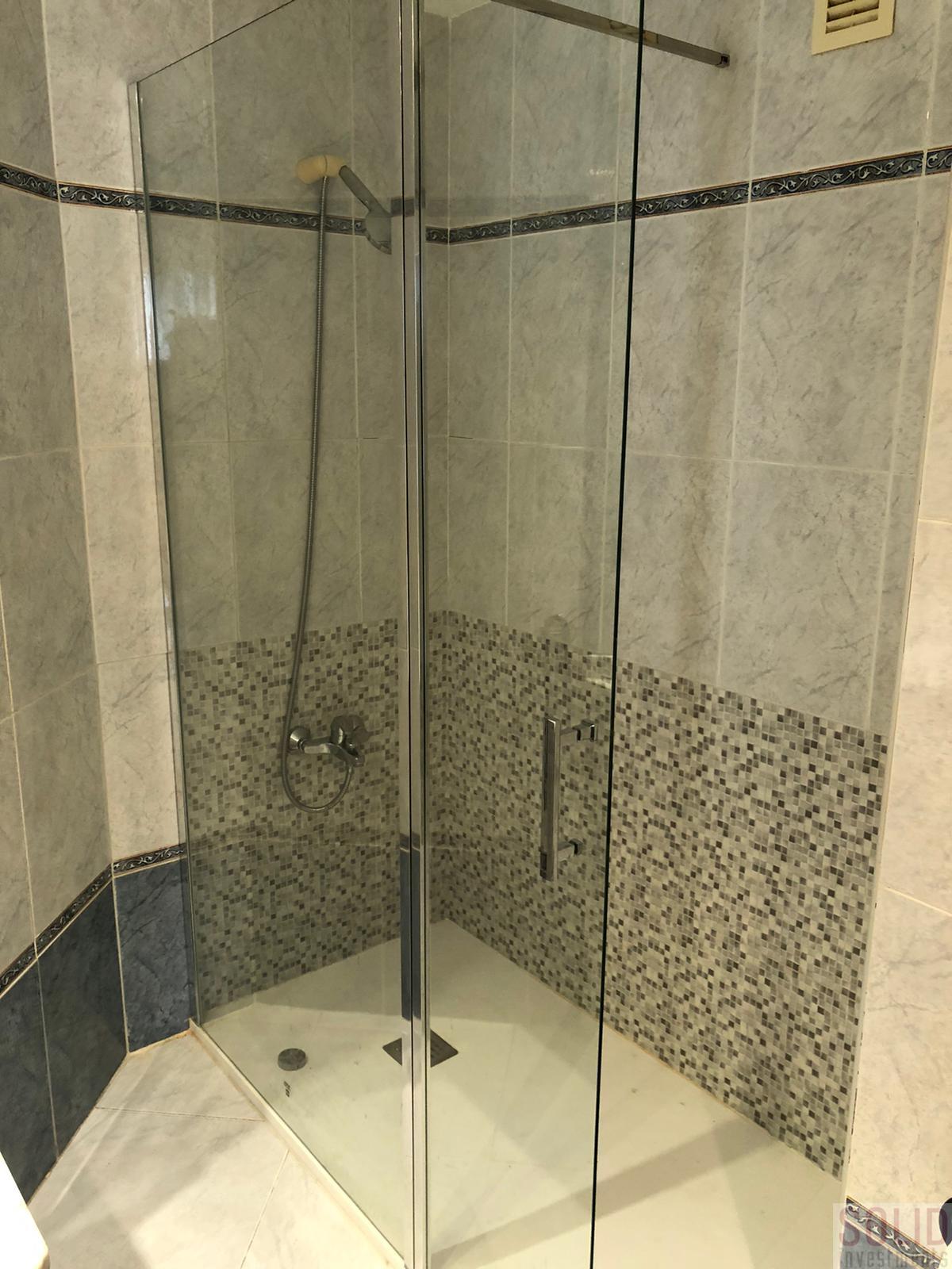 For sale of flat in Valencia