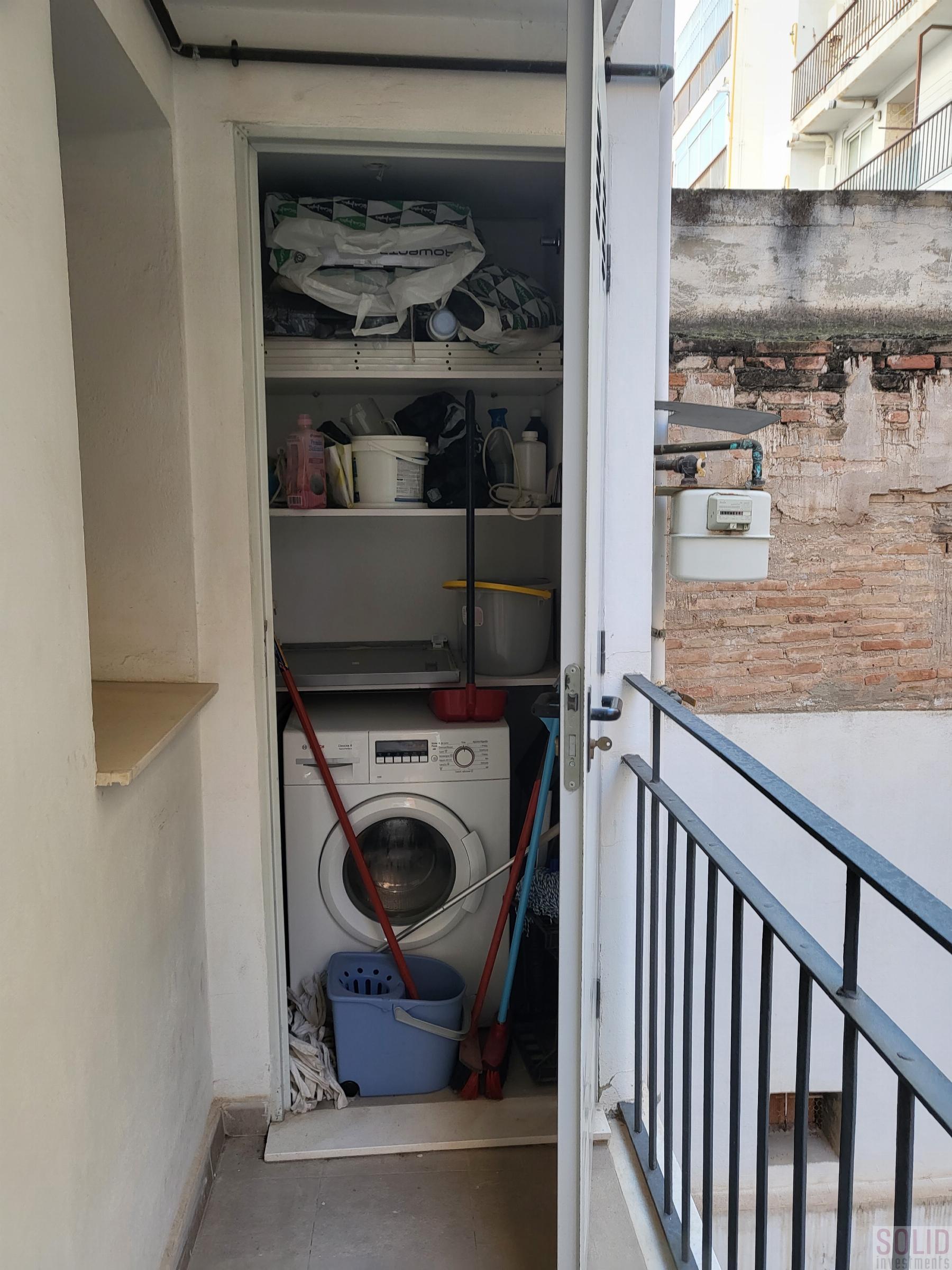 For sale of flat in Valencia