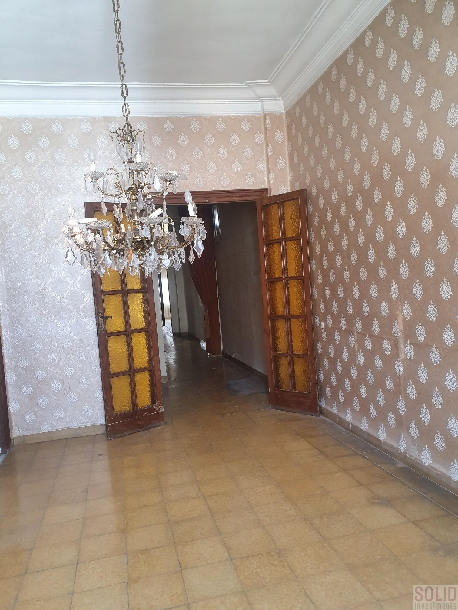 For sale of flat in Valencia