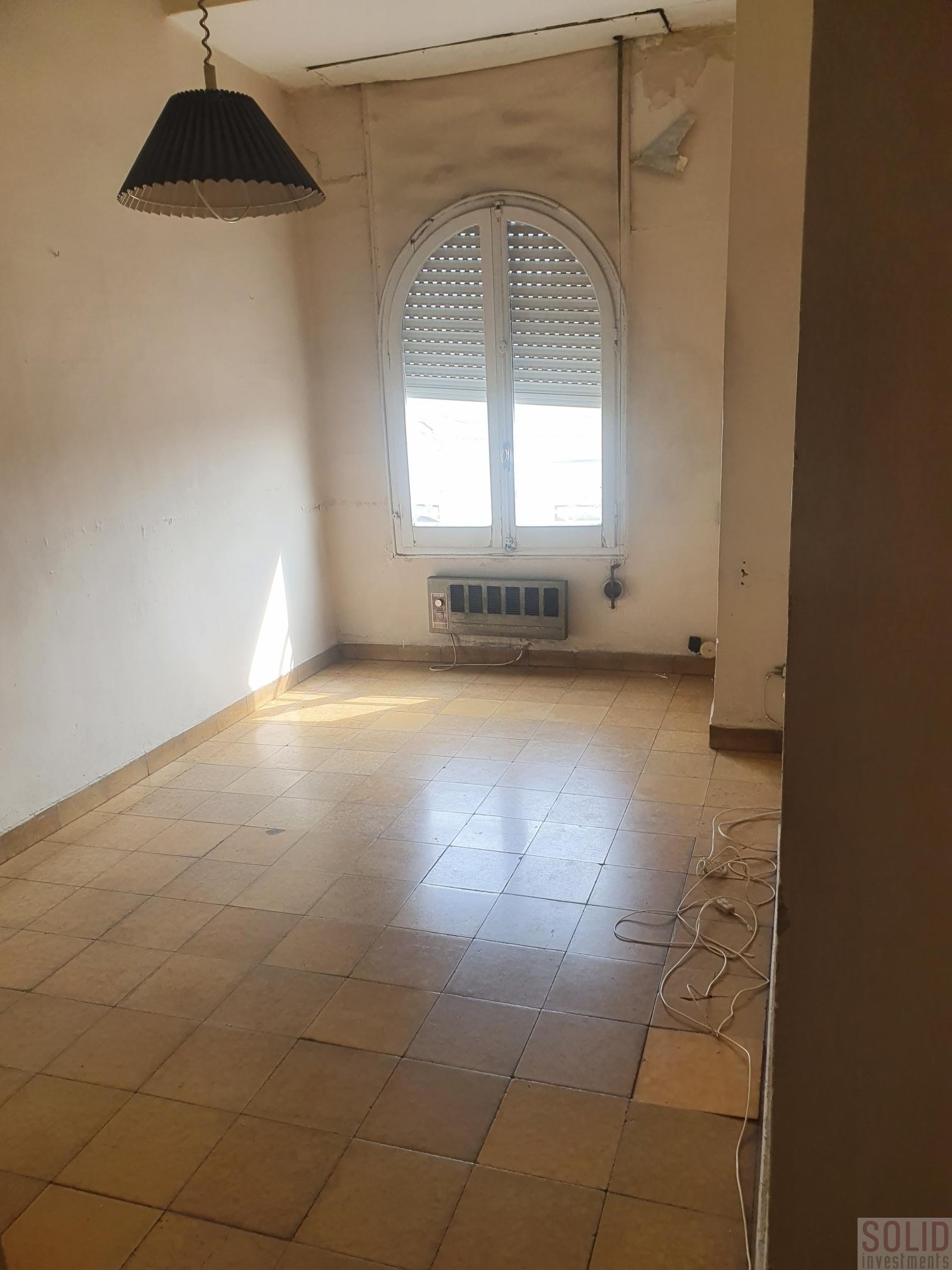 For sale of flat in Valencia