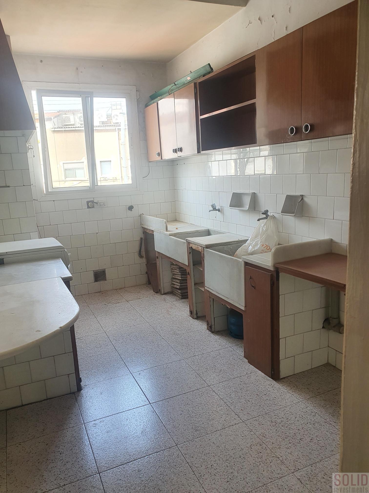 For sale of flat in Valencia