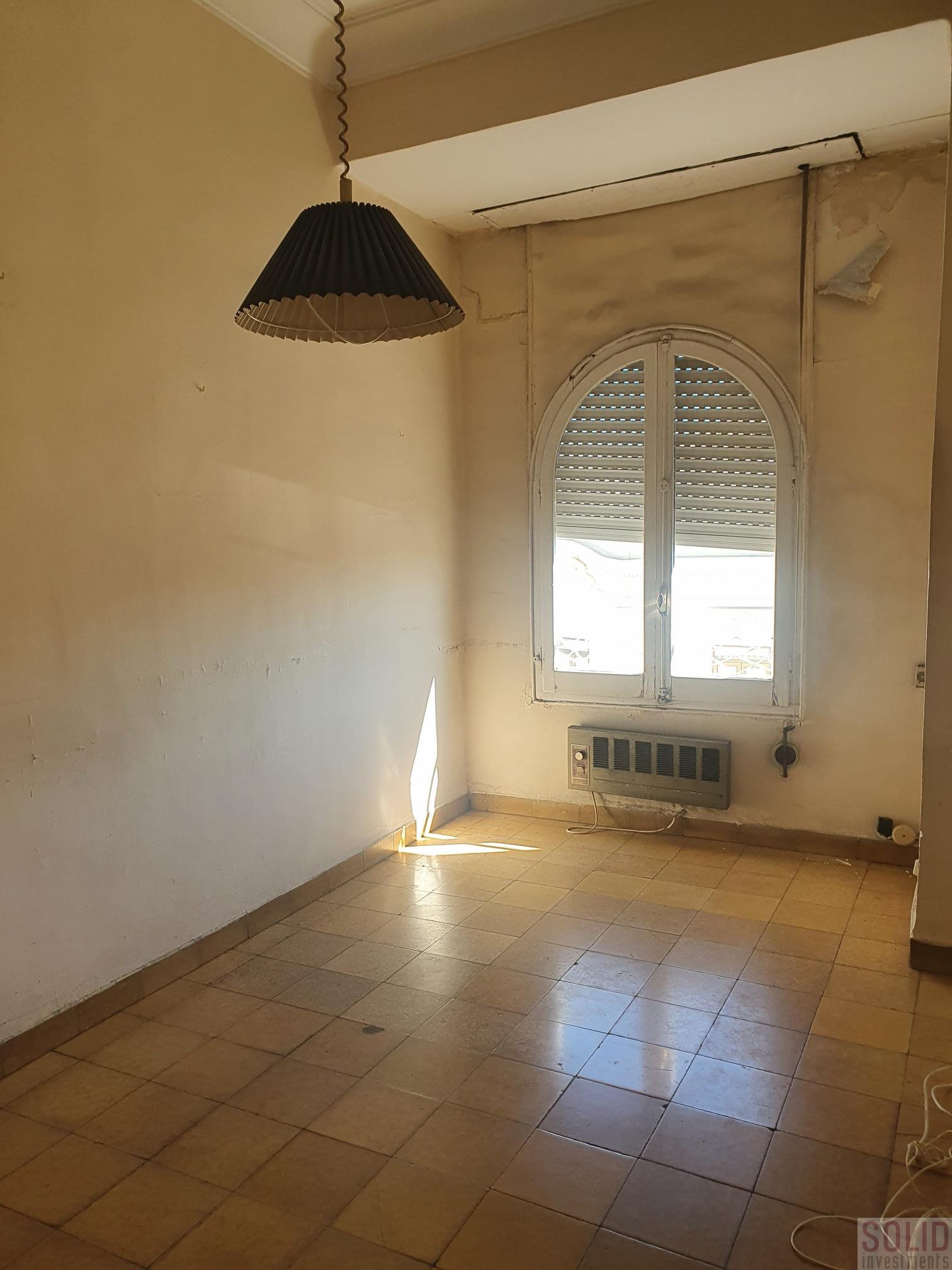 For sale of flat in Valencia